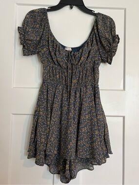 Blush BJ Navy Floral Smocked Puff-Sleeve Romper Small